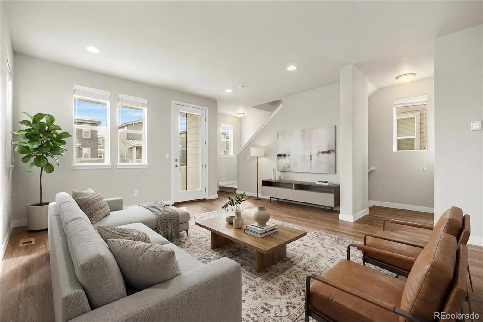 2372 S Scranton Street