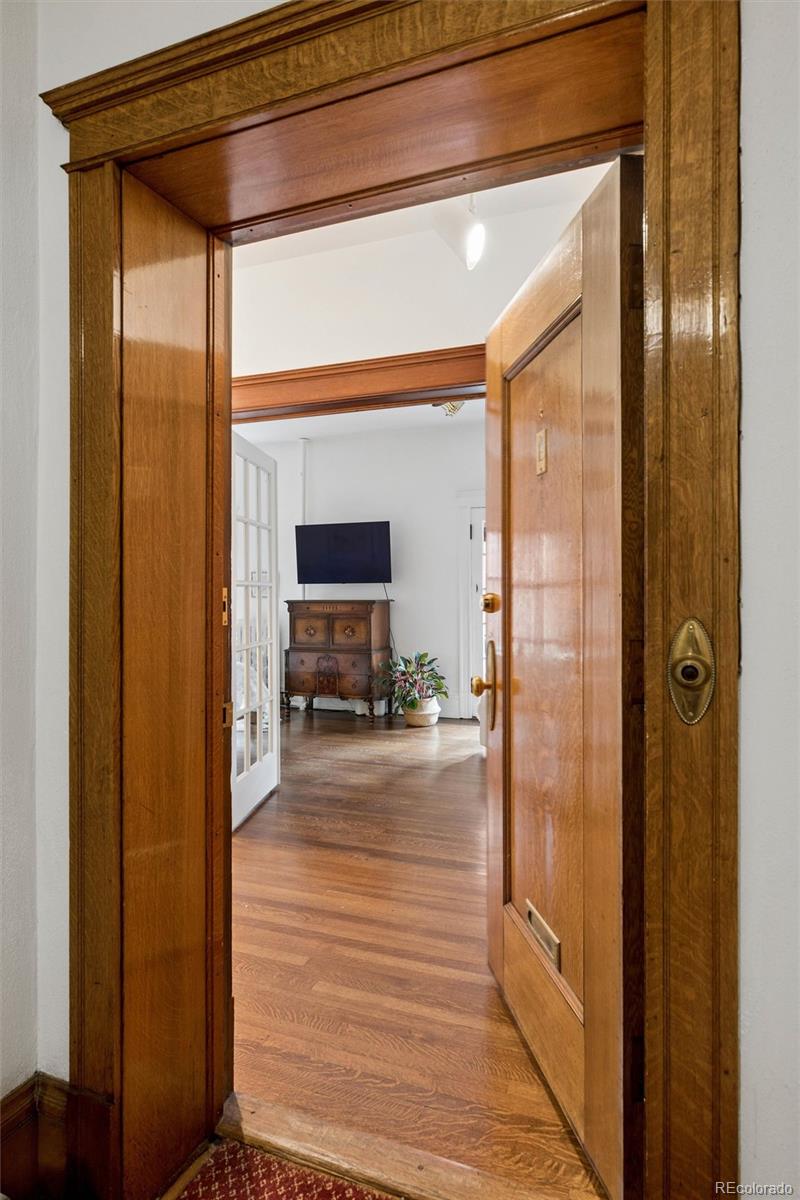 836 E 17th Avenue 2E