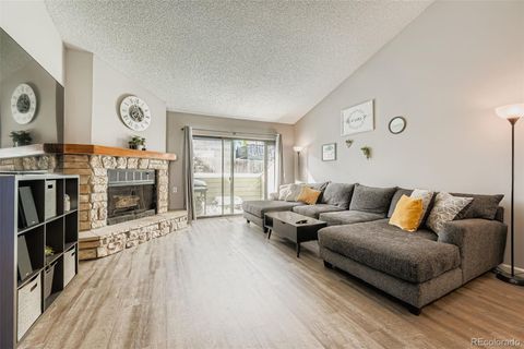 Photo of 4155 S Richfield Way, Aurora, CO 80013 (MLS # 1690538)