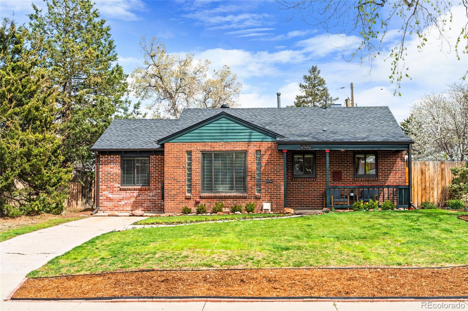 2120 N Poplar Street