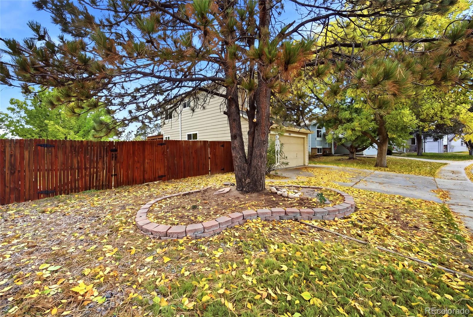 1247 N Deckers Place