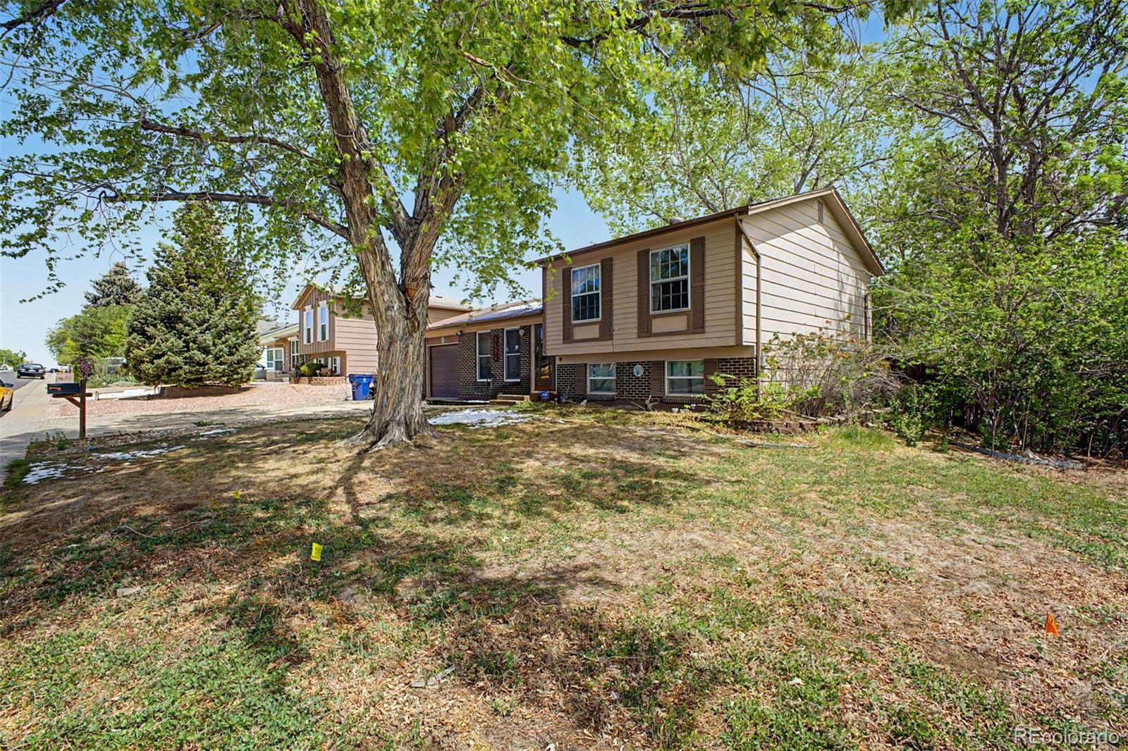 1406 Cottonwood Street