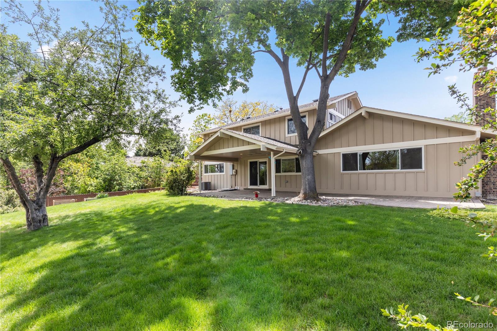 6450 S Magnolia Court