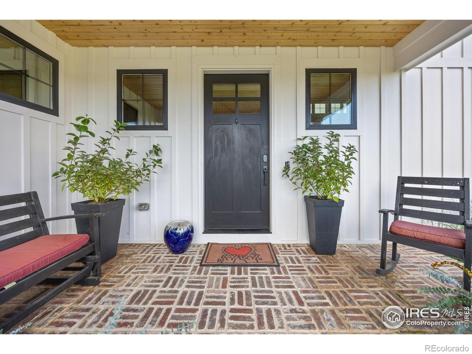 5794 Jackdaw Drive