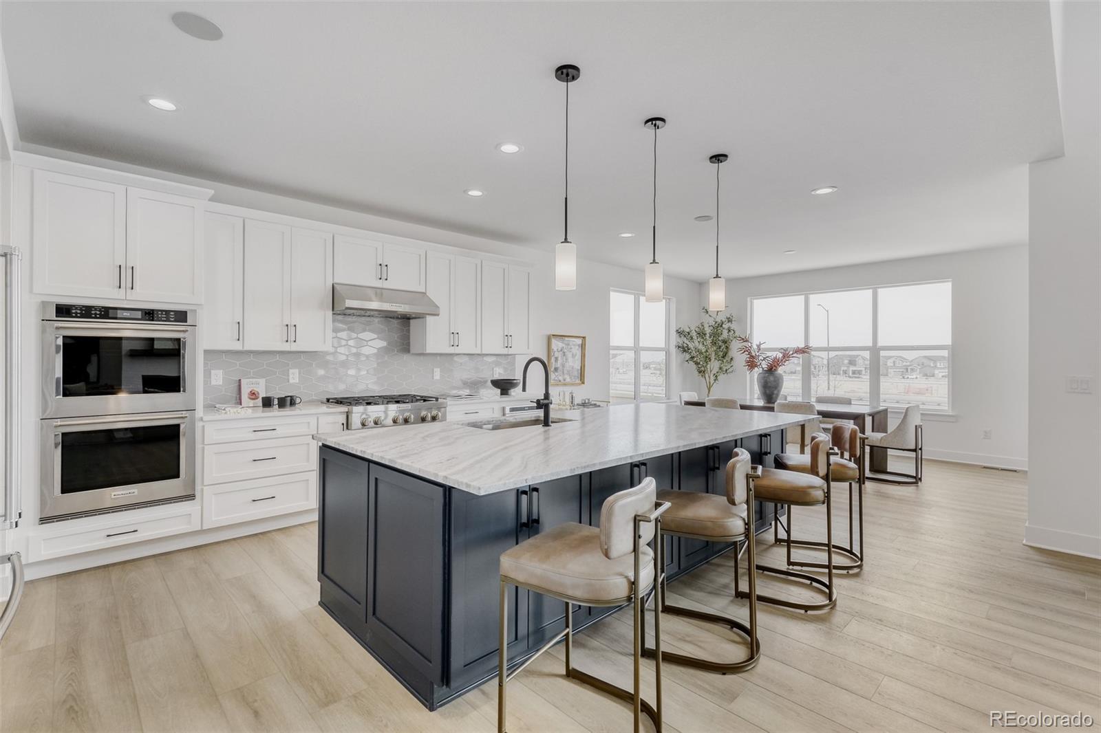 3142 Westcliff Drive