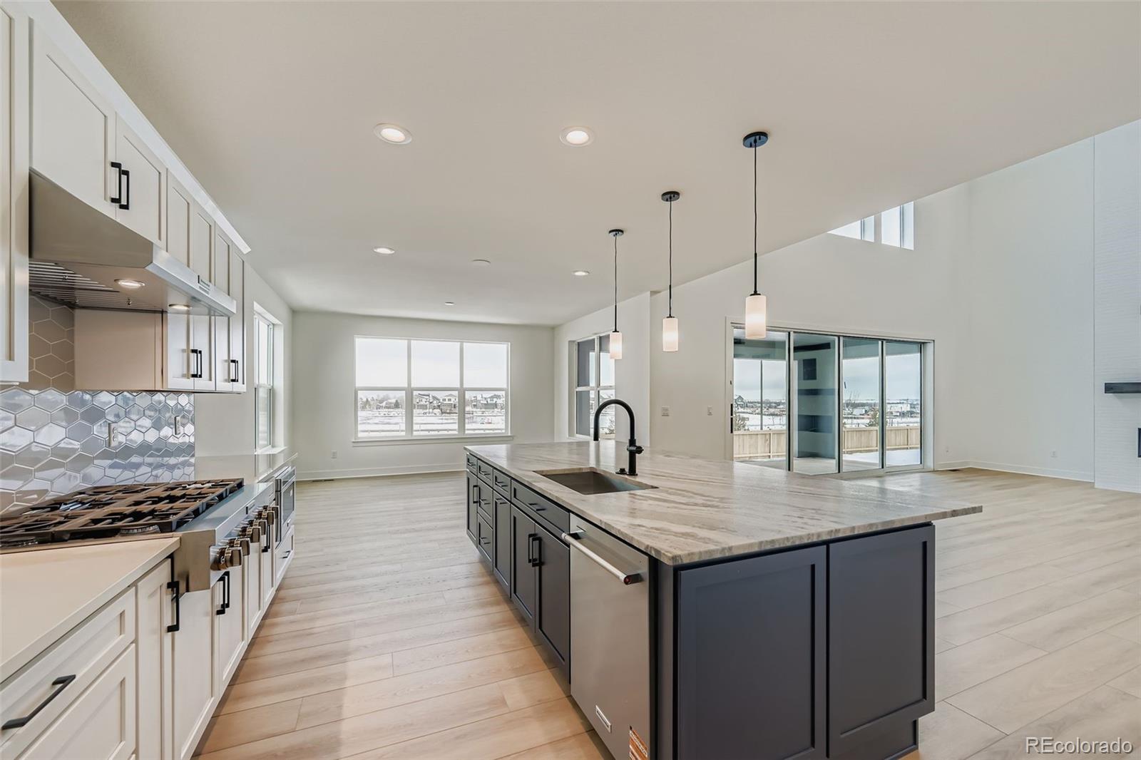 3142 Westcliff Drive