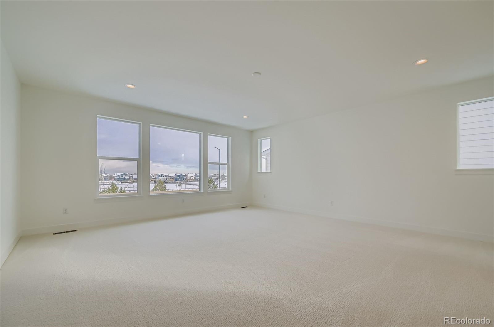 3142 Westcliff Drive