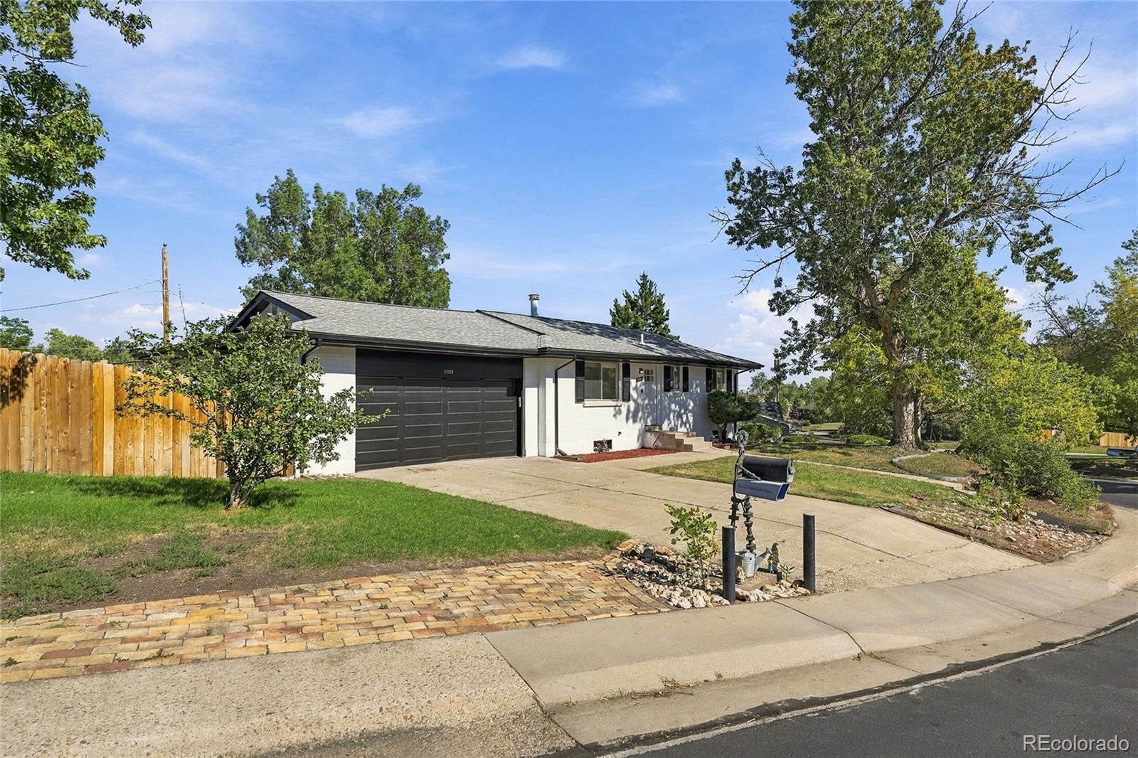 11213 W Briarwood Drive