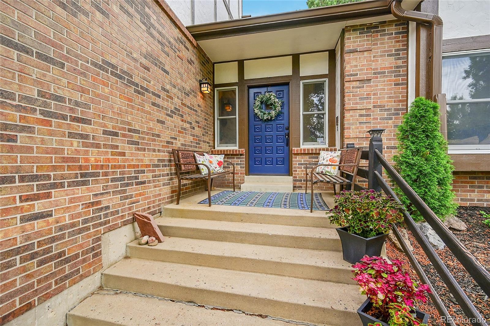 11434 W Roxbury Drive