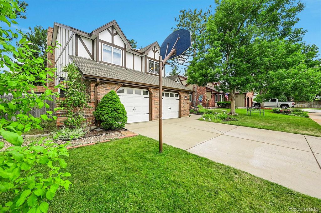 Photo of 11434 W Roxbury Drive, Littleton, CO 80127 (MLS # 5937560)