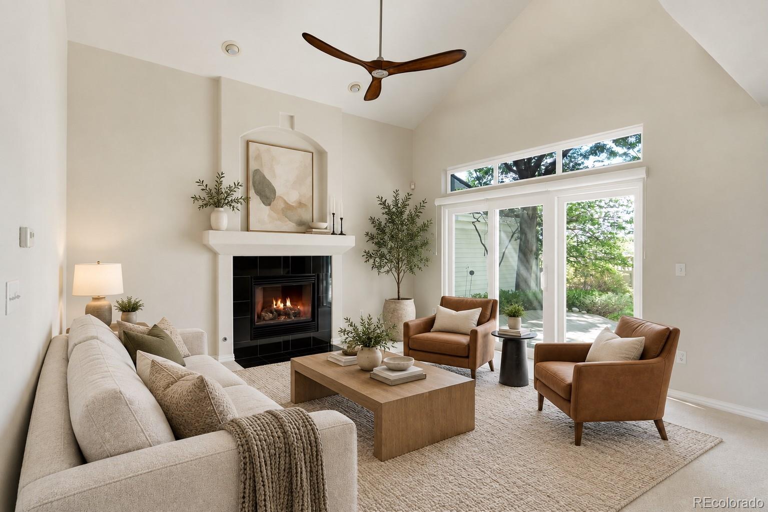 1011 S Valentia Street 59