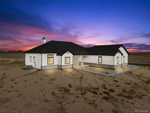 62101 E 32nd Court Strasburg CO 80136