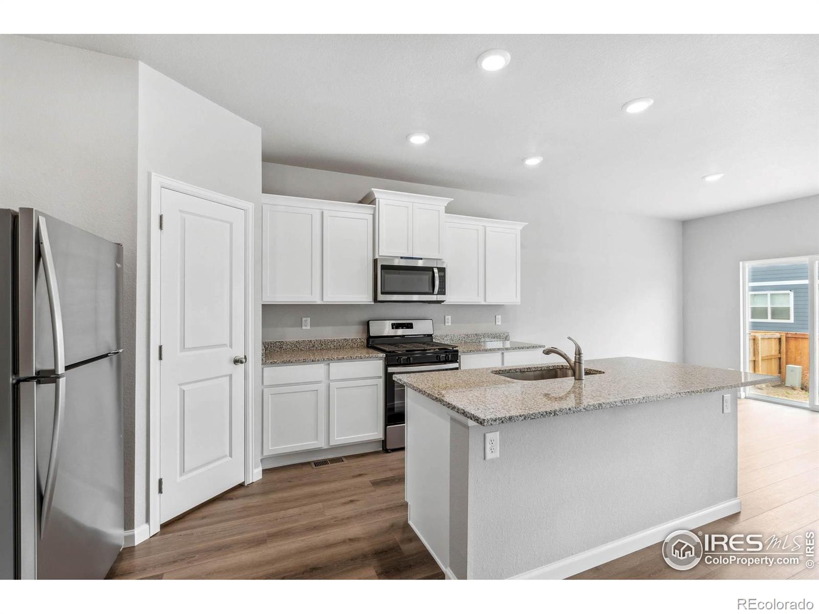 964 Cascade Falls Street