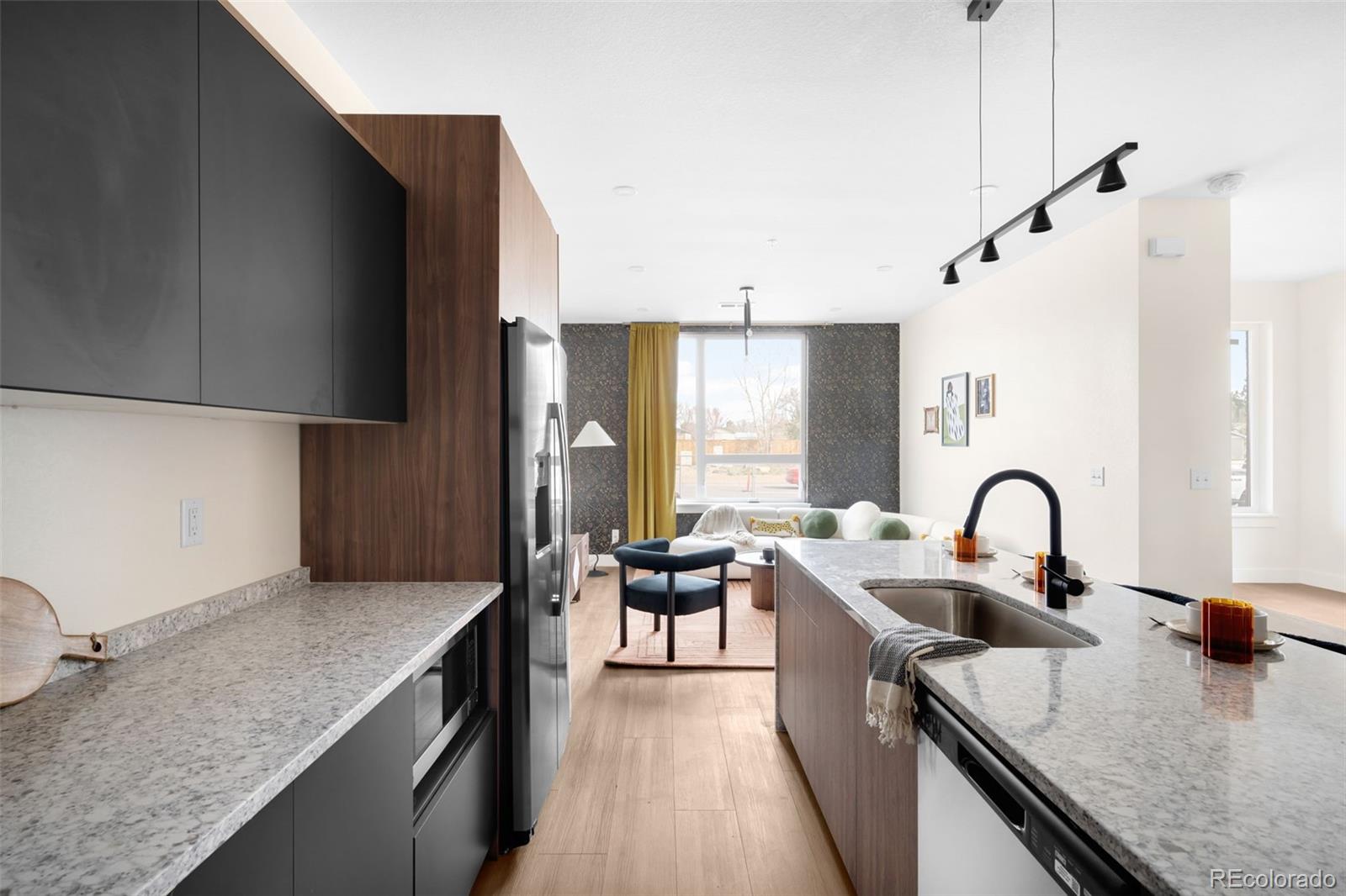 5781 W 91st Place