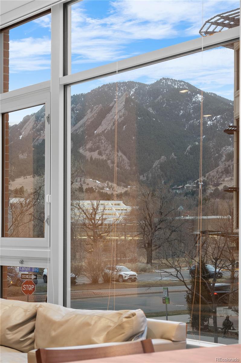 1155 Canyon Boulevard 209