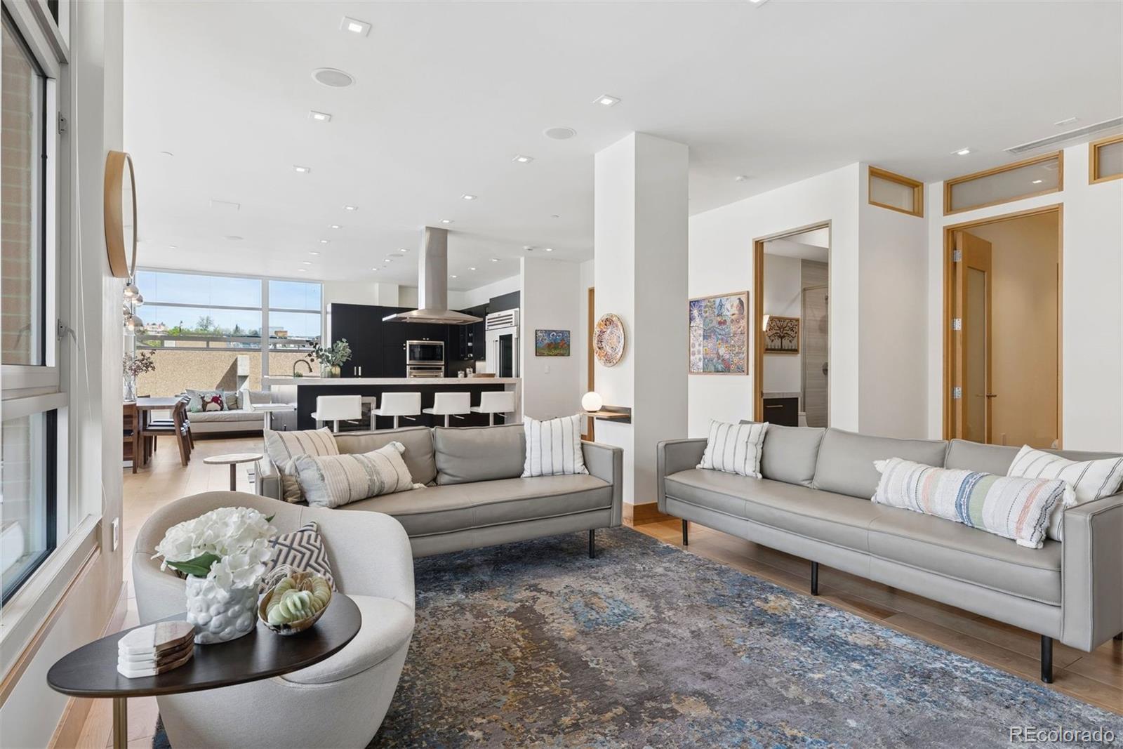 1155 Canyon Boulevard 209