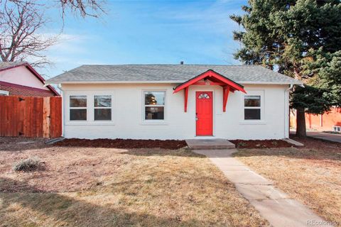 Photo of 1661 Valentia Street, Denver, CO 80220 (MLS # 8589072)