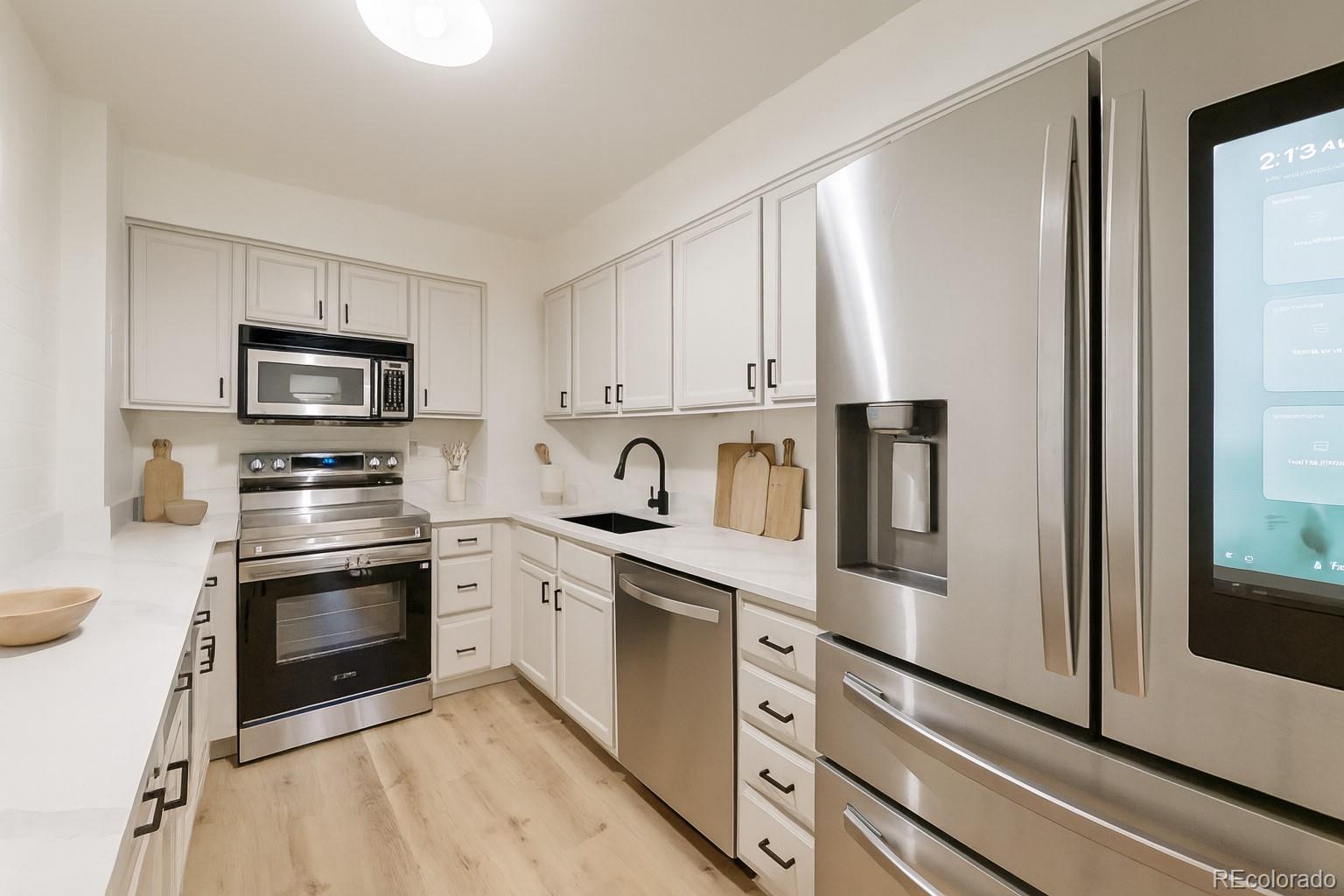 460 S Marion Parkway 102