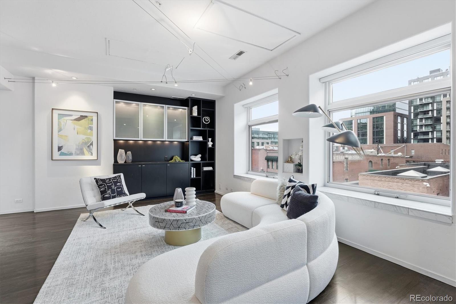 1940 Blake Street 300