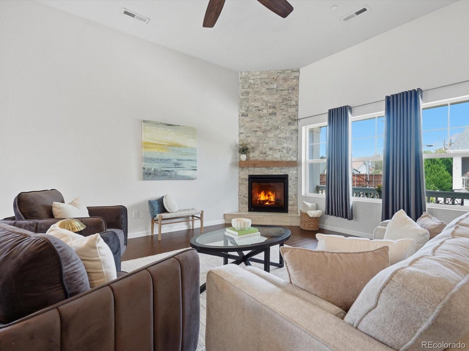 1230 W Quincy Circle