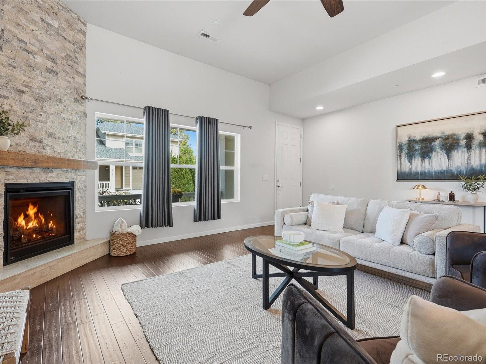 1230 W Quincy Circle