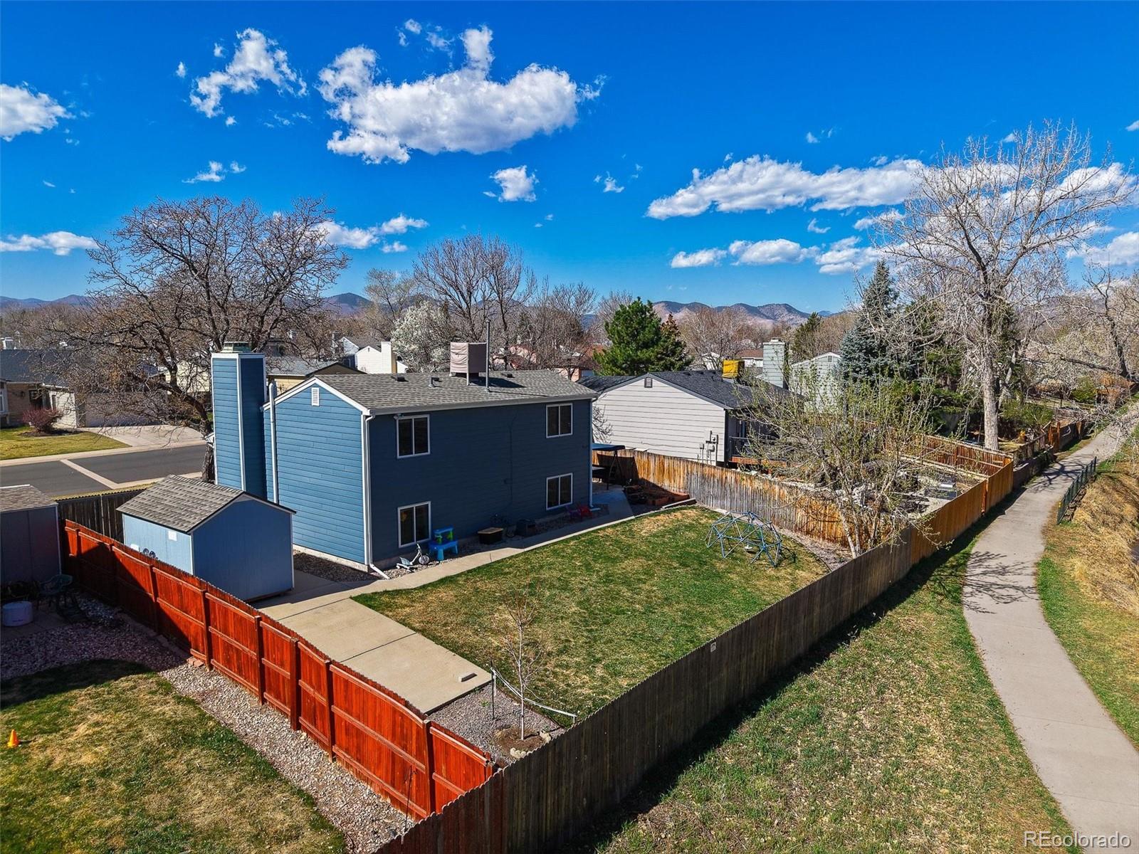 9405 W Wagon Trail Drive