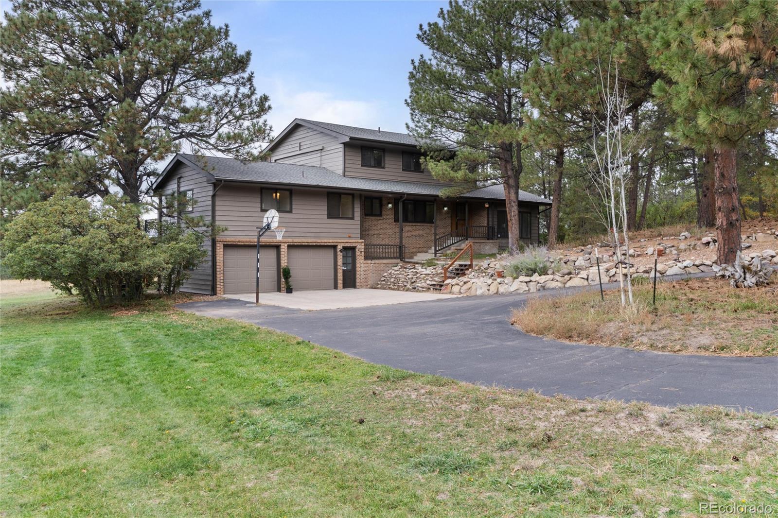 28 S White Tail Drive