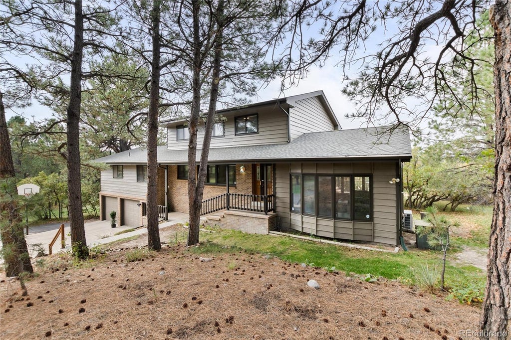 Photo of 28 S White Tail Drive, Franktown, CO 80116 (MLS # 4728980)