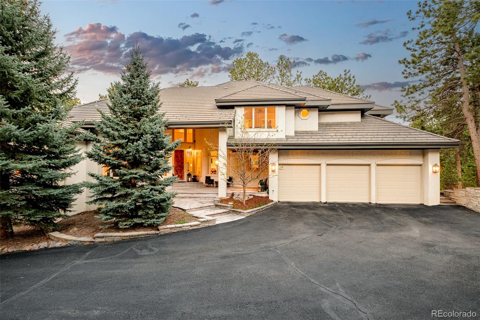 22184 Forest Hills Drive