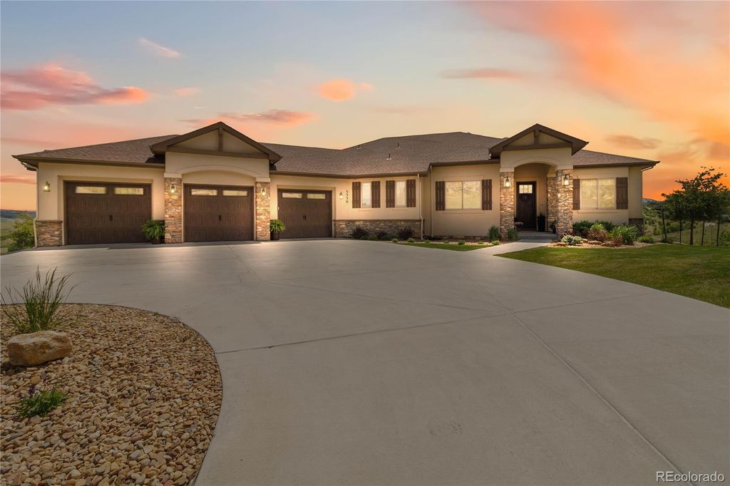Photo of 5330 Country Club Drive, Larkspur, CO 80118 (MLS # 1676770)