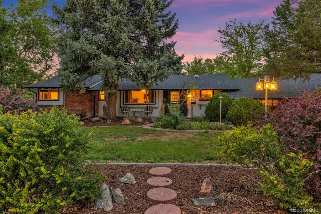 Photo of 2005 W Davies Avenue, Littleton, CO 80120 (MLS # 5004906)