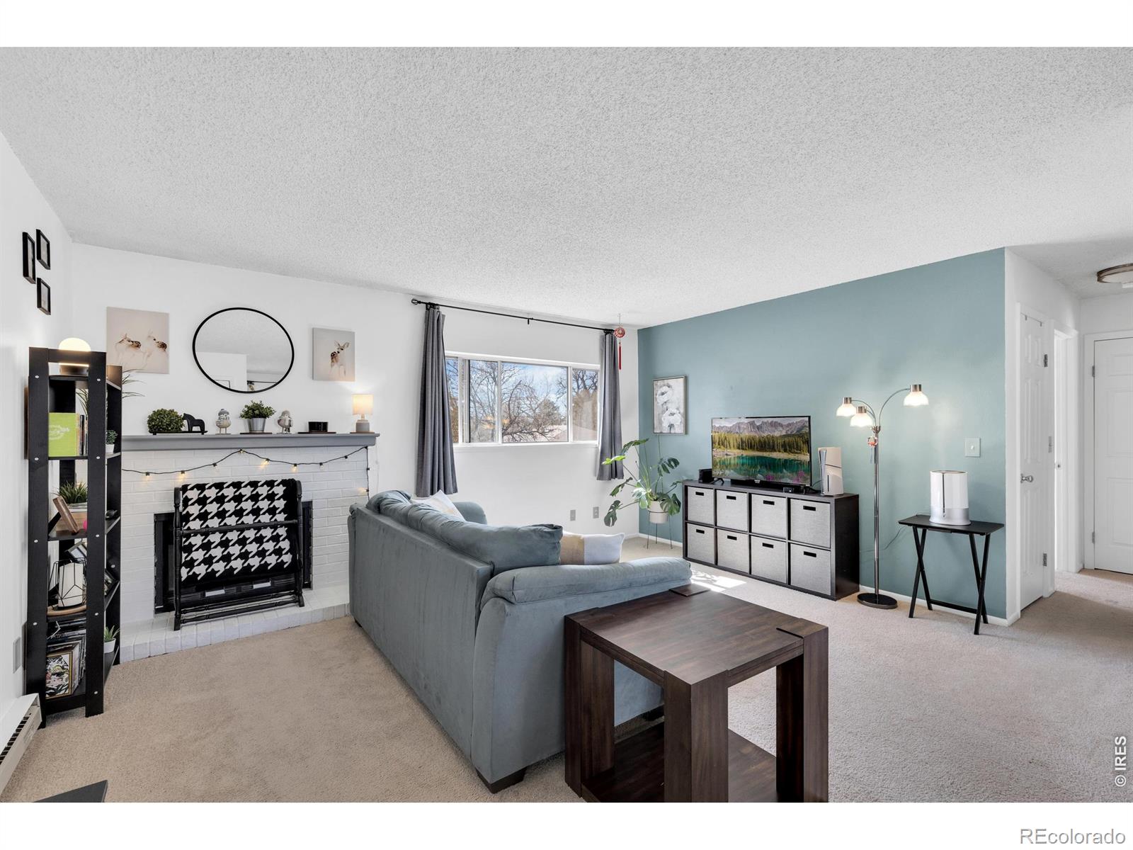 1024 E Swallow Road 234