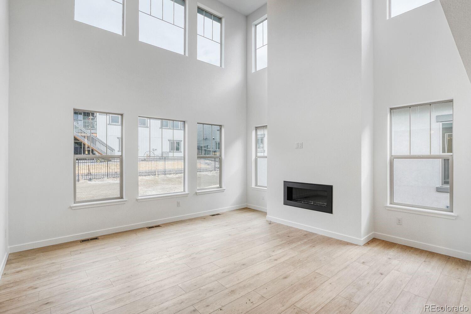 15453 W Dequesne Avenue