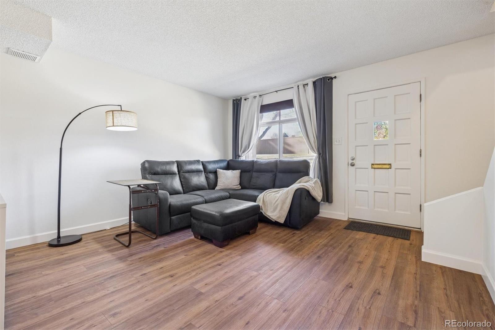 3948 S Yosemite Street