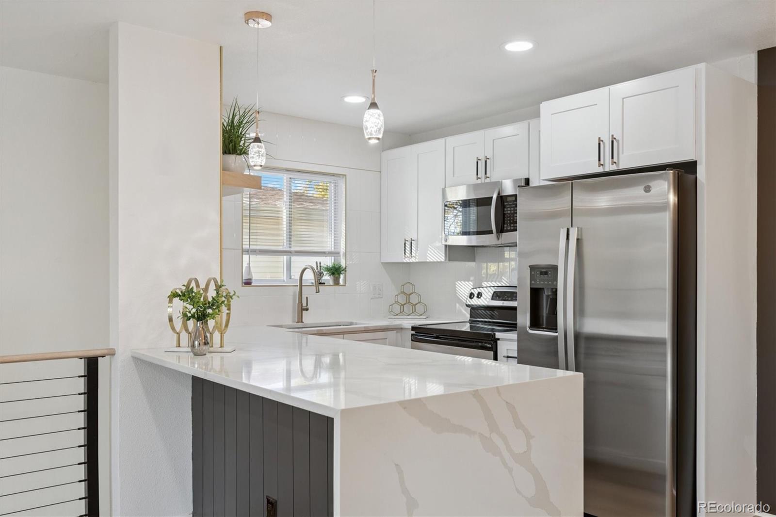 3355 S Flower Street 56