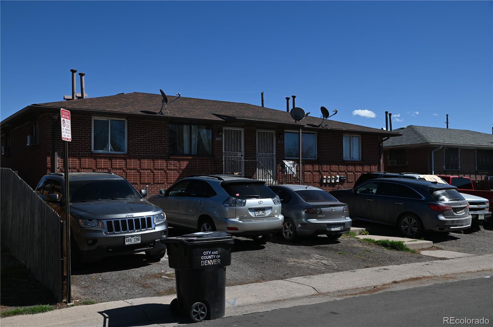 1042-1048 S Grove Street