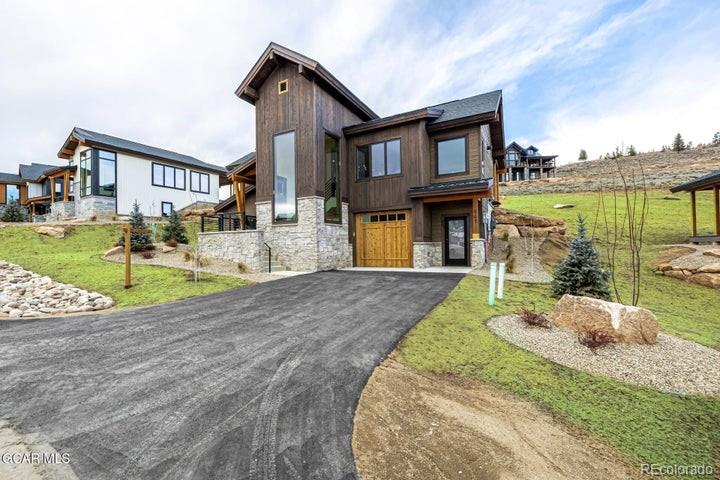 841 Black Feather Court