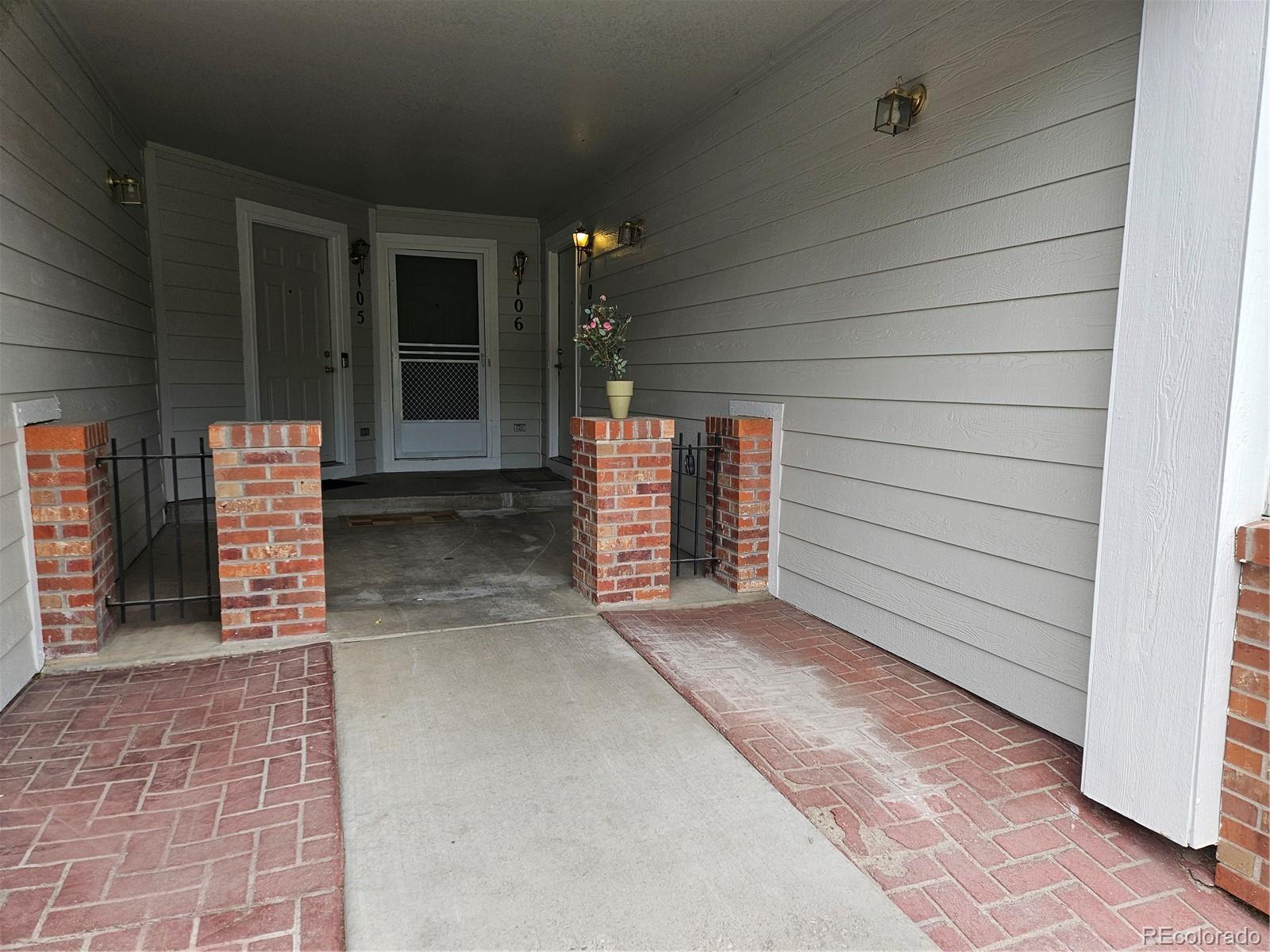 19162 E Arkansas Drive 107