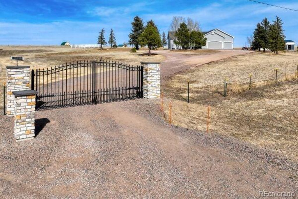 Photo of 3447 Wild Rose Circle, Parker, CO 80138 (MLS # 1551078)