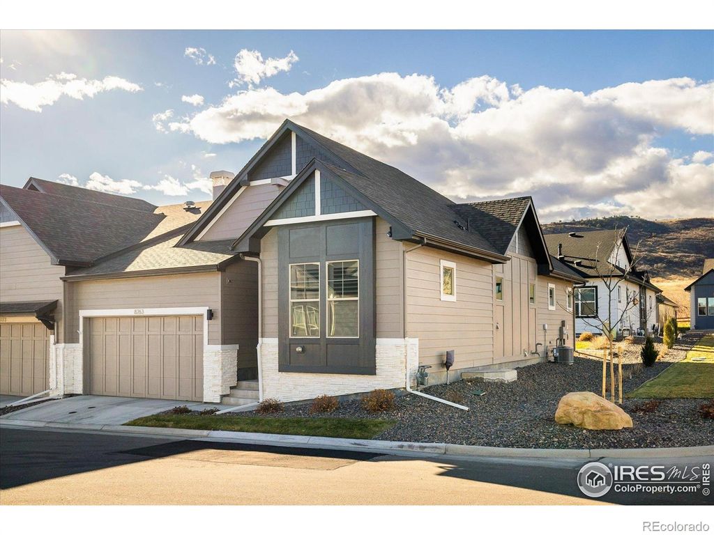 Photo of 8263 S Queen Street, Littleton, CO 80127 (MLS # IR1049669)
