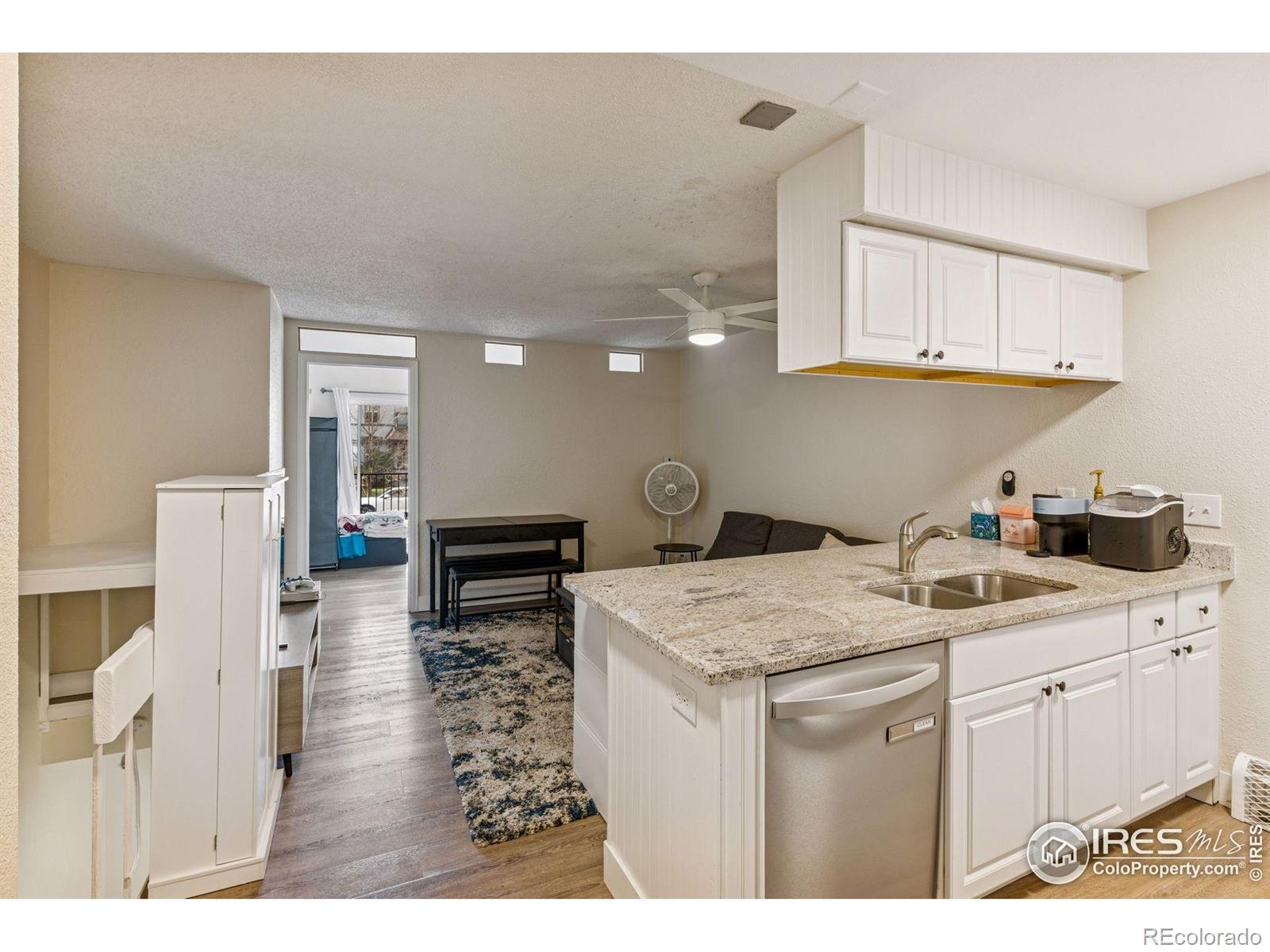 1200 College Avenue 122