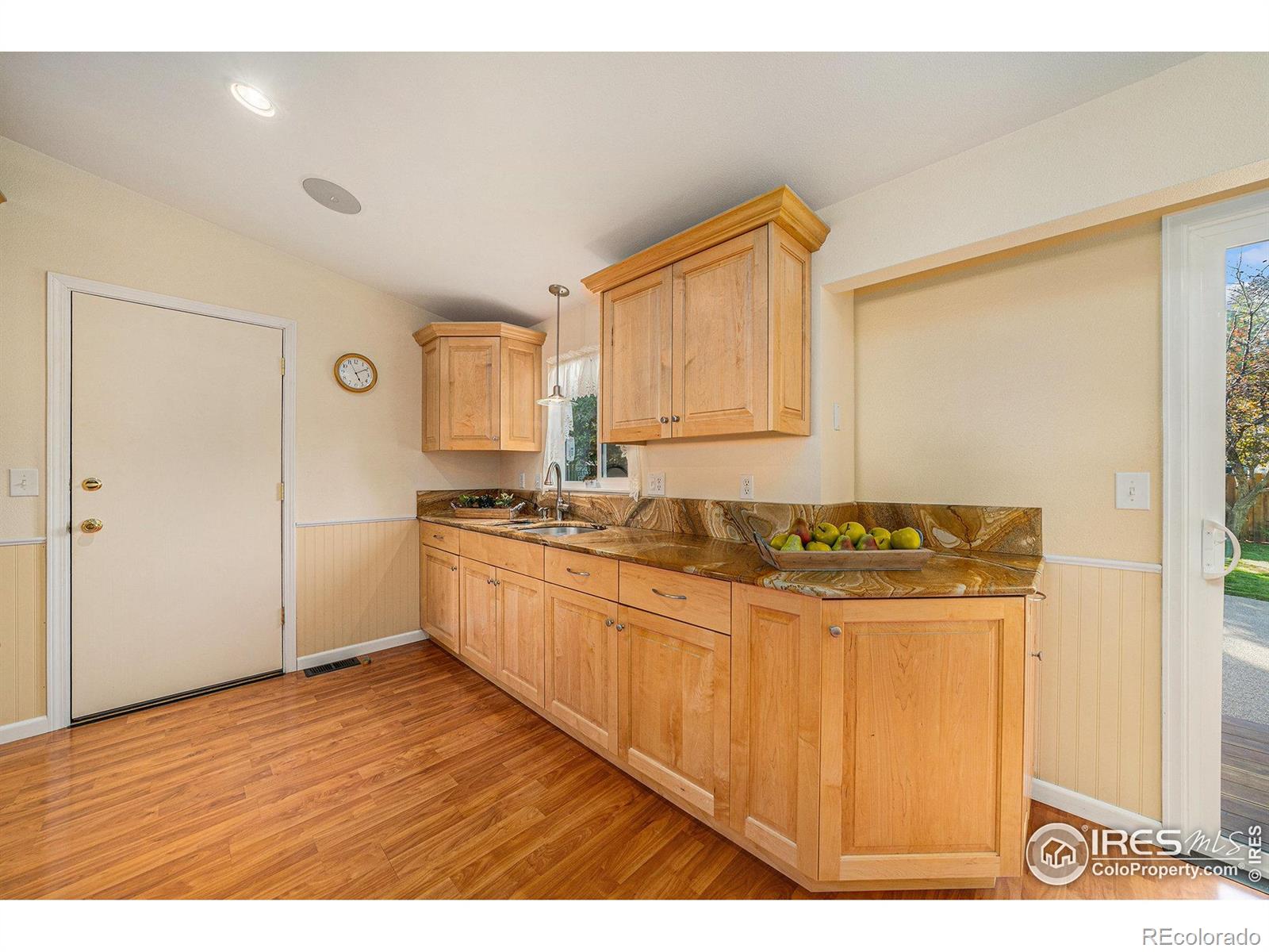 1555 S Gilpin Avenue