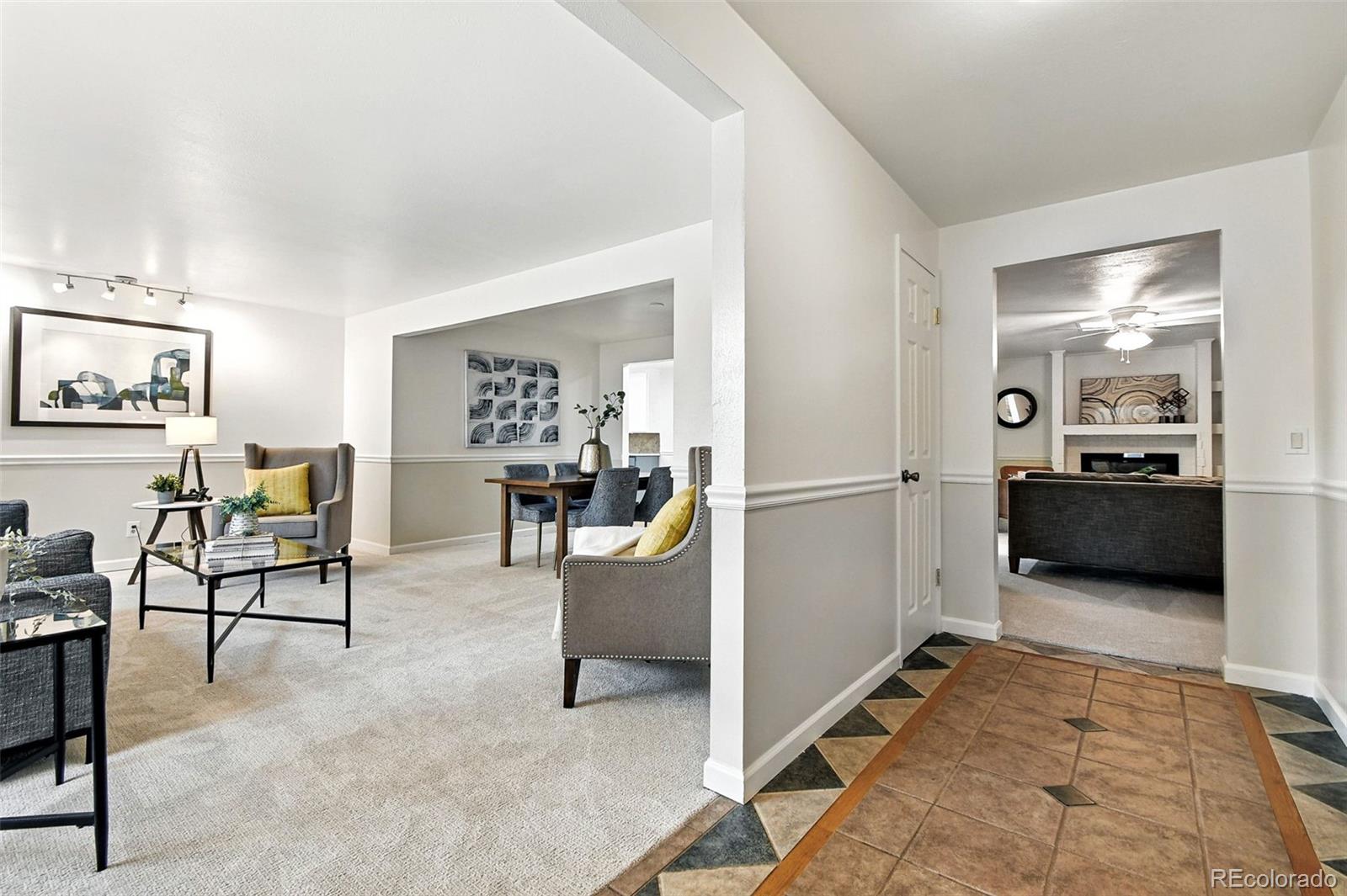 6419 W Roxbury Drive
