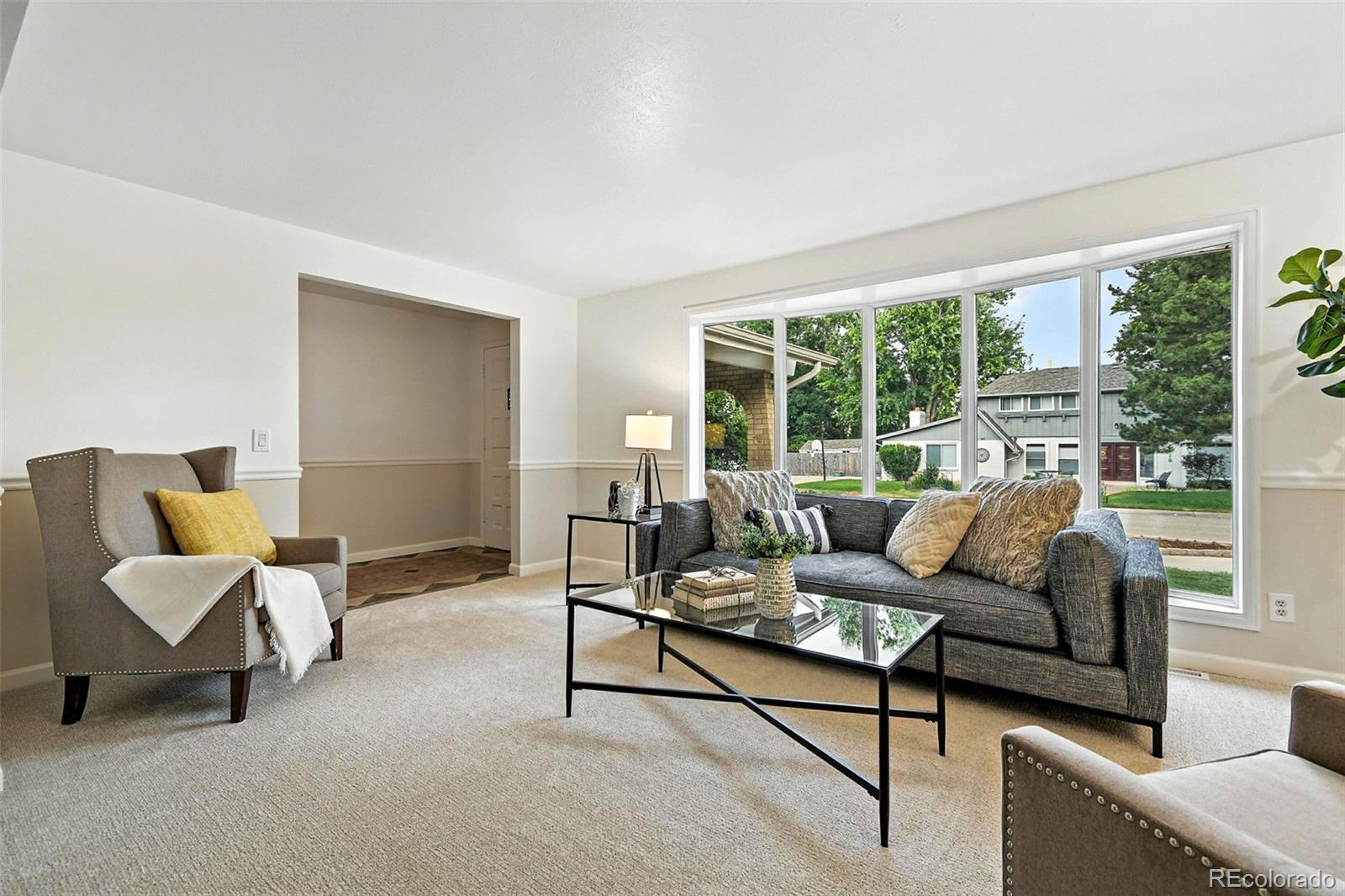 6419 W Roxbury Drive