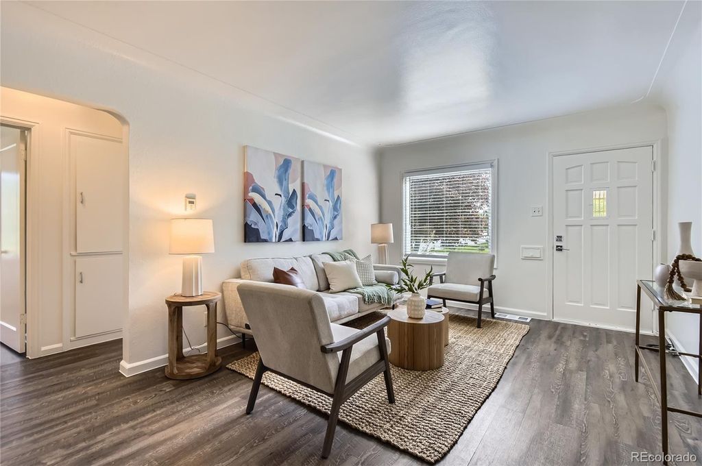 Photo of 1901 S Adams Street, Denver, CO 80210 (MLS # 8998888)