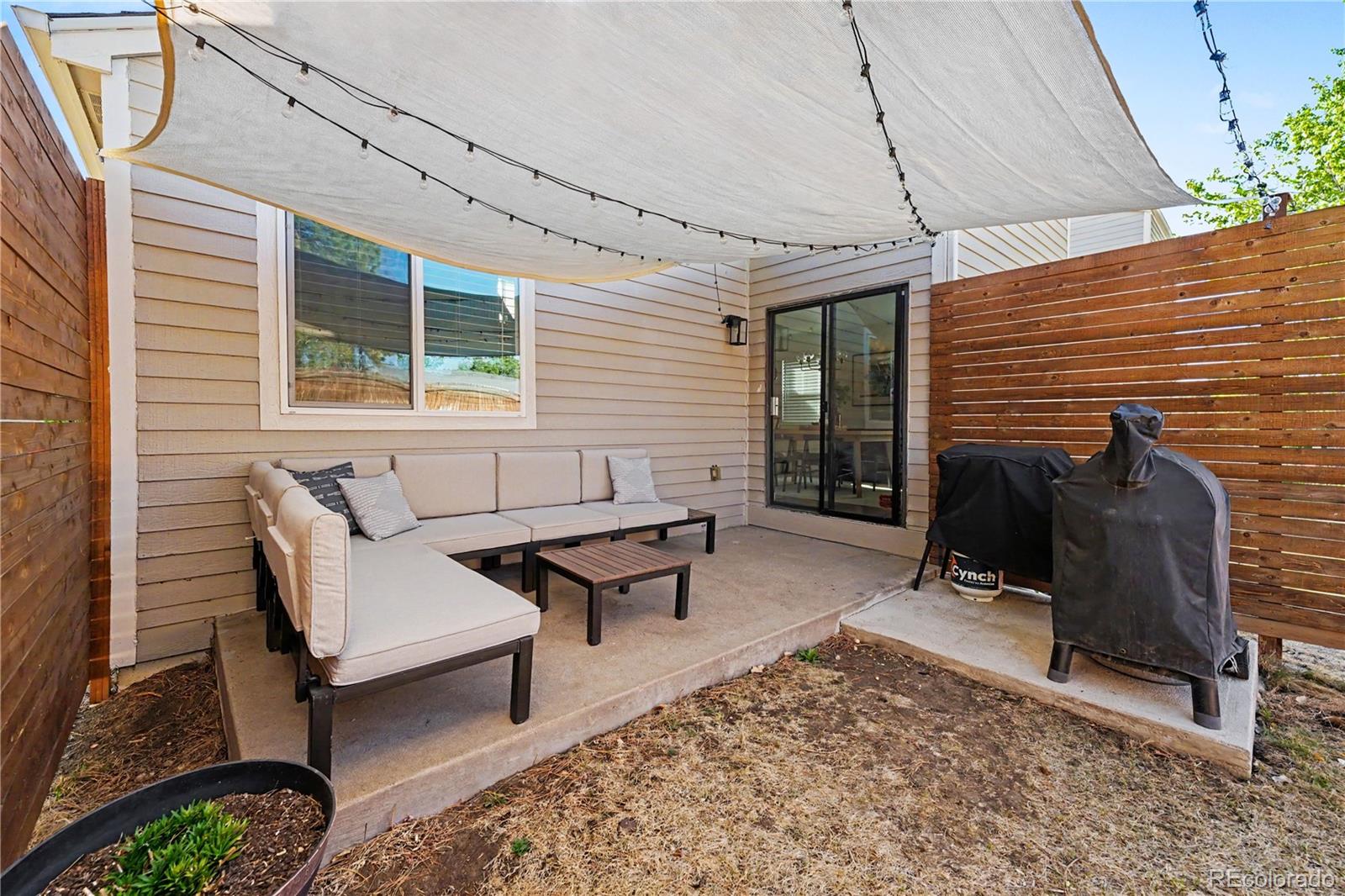 8975 W 89th Place