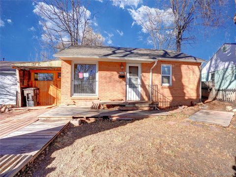 Photo of 140 E 5th Avenue, Longmont, CO 80504 (MLS # 5592057)