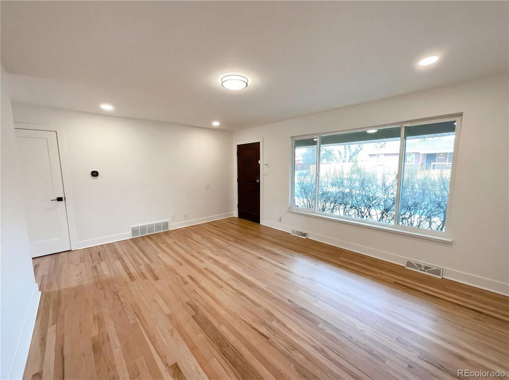 Photo of 5790 W Louisiana Avenue, Lakewood, CO 80232 (MLS # 8123134)