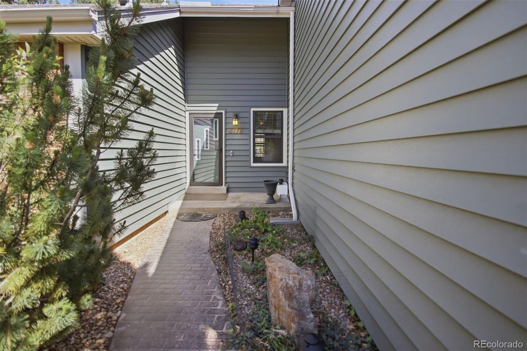 Photo of 8176 S Newport Way, Centennial, CO 80112 (MLS # 6982578)