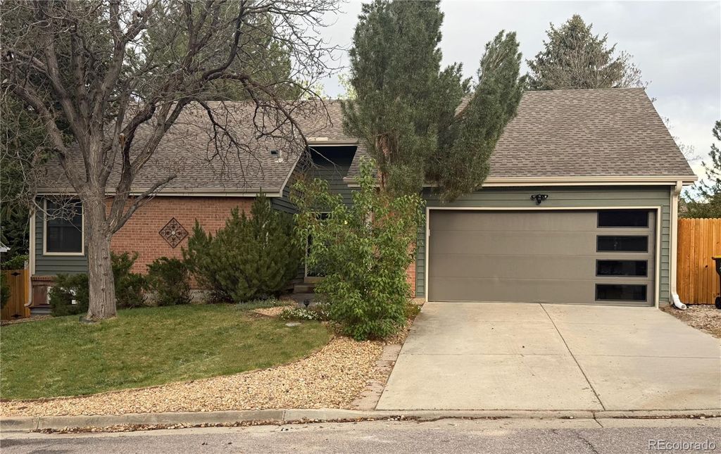 Photo of 8176 S Newport Way, Centennial, CO 80112 (MLS # 6982578)